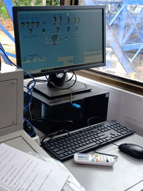 Sistema de Control Completamente Automático