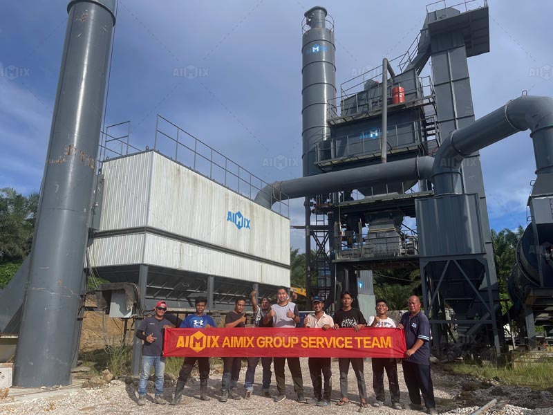 Nuestros Clientes de Malasia y Nuestro Ingeniero