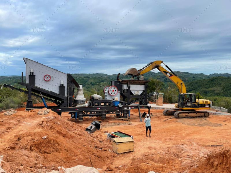 Planta Trituradora de Piedra Móvil Funciona en Madagascar