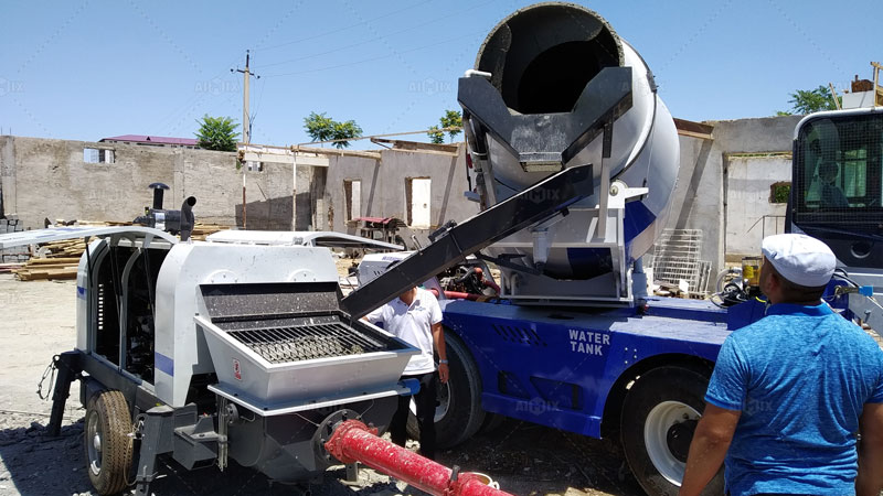 Autocargable Y Bomba Estacionaria de Concreto en Uzbekistán