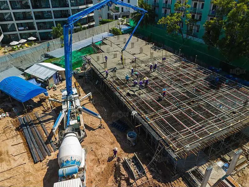 Autobomba de Concreto Tipo Pluma de 42 m