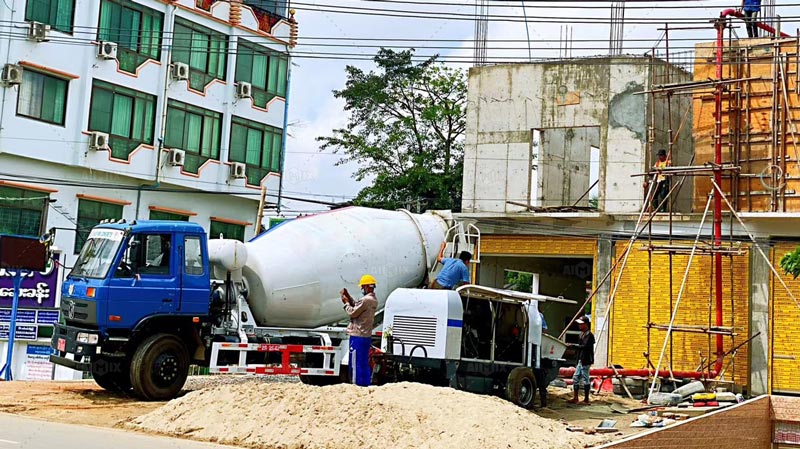 Planta de Hormigón Elaborado para Camión y Bomba para Proyecto de Construcción