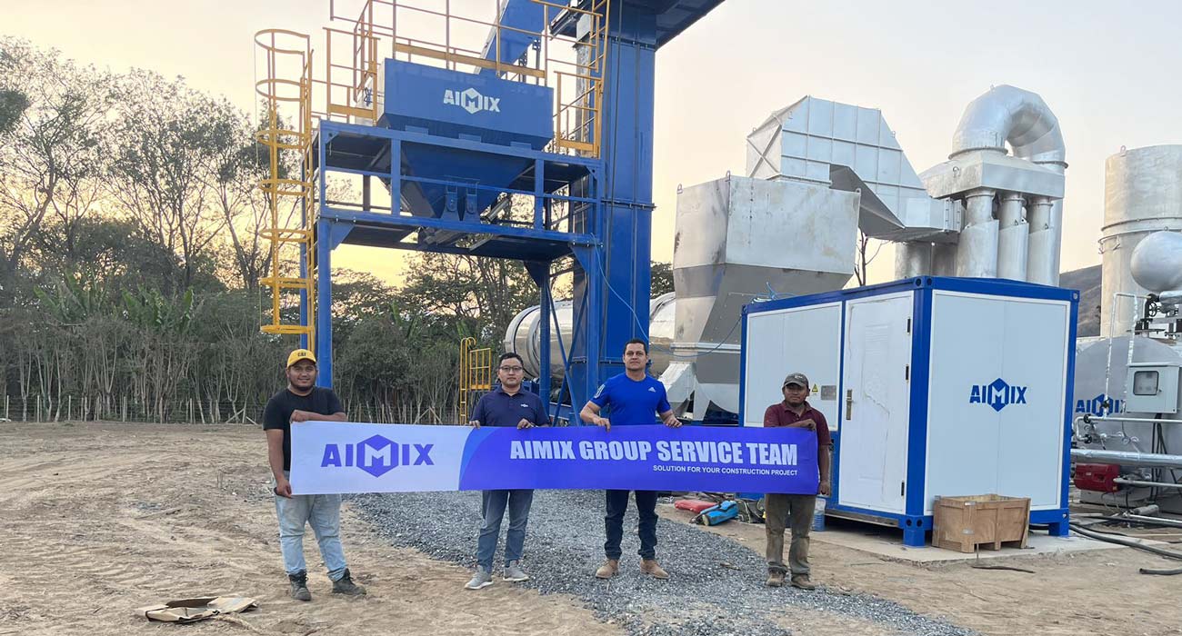Ingeniero de AIMIX y Clientes en Guatemala