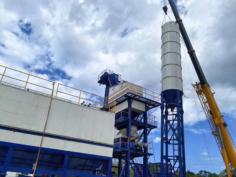Instalación del Silo de Polvo